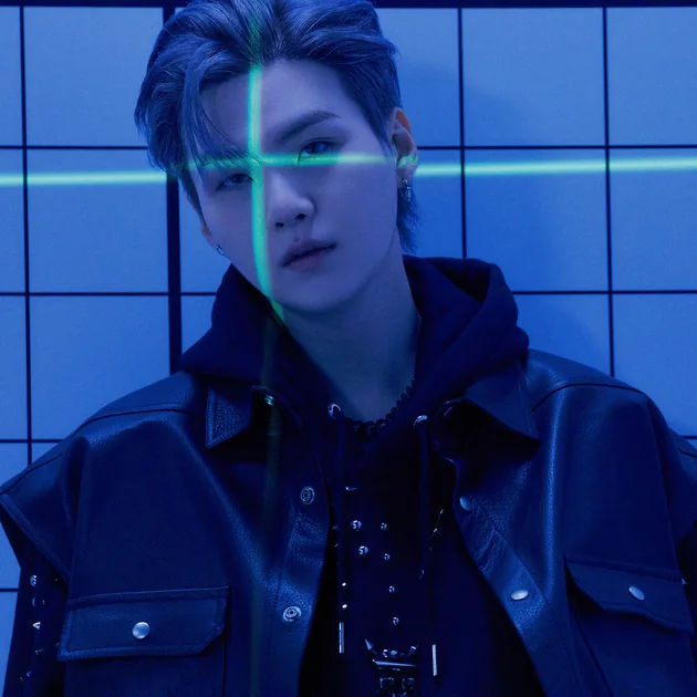 SUGA élargit son univers musical, son album culte va être réédité !