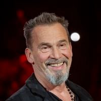 Florent Pagny et la Greffe Capillaire : Une Transformation Réussie