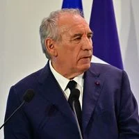 François Bayrou : une rentrée décisive sur TV5 Monde