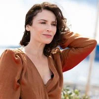 Elsa Lunghini parle sans filtre de son fils Luigi Kröner et de son rôle dans "Ici tout commence