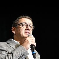 Dany Boon : Retour sur son accident de voiture et ses confidences