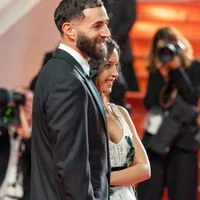 Karim Benzema et Lyna Khoudri : Mariage discret et alerte santé en Corse