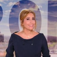 Léa Salamé présente son premier JT de 20h sur France 2