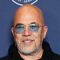 Pascal Obispo : comment l'artiste a devancé ses pairs grâce au streaming et à son application