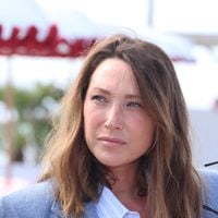 Laura Smet brise le silence sur la santé de Nathalie Baye et dénonce les rumeurs