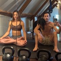 Pierre Niney et Natasha Andrews : une vie à la campagne avec leurs ânes