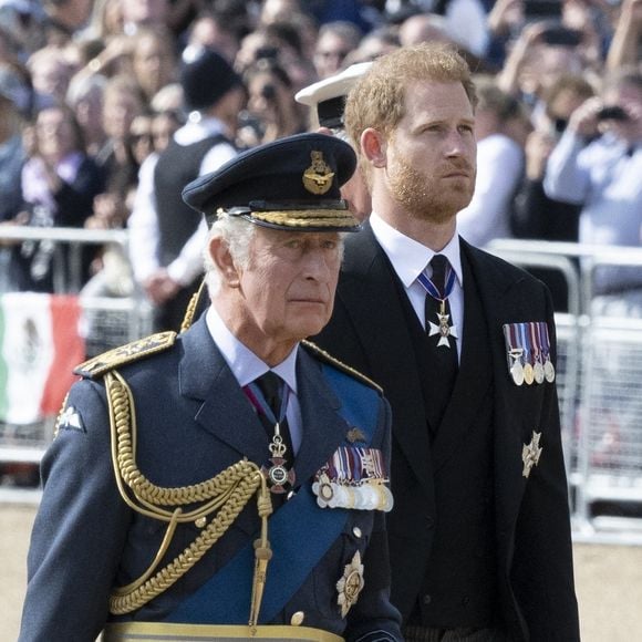 Prince Harry et Roi Charles : retrouvailles express à Clarence House