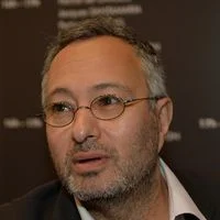 Claude Askolovitch rejoint NOVO19 Un nouveau défi sur la TNT avec Ouest-France