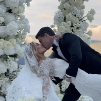 Mariage de Dylan Deschamps et Mathilde Cappelaere en Italie : Didier Deschamps chante avec Marcel Desailly