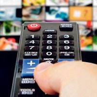 Streaming gratuit avec publicité : 75% des Français l'adoptent chaque semaine