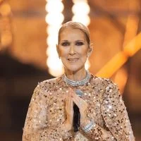 Céline Dion illumine les toits de l'Opéra de Paris avec des clichés d'archives inoubliables