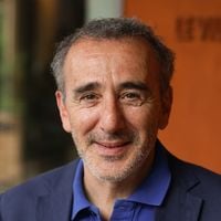 Elie Semoun : Papa comblé et star de Ducobu, ses moments tendres avec son bébé