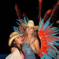 Laeticia Hallyday accueille Aaron, le compagnon de sa fille Jade, à Saint-Barth