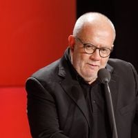 Jean Rességuié rejoint RTL après 37 ans sur RMC : un nouveau chapitre pour la voix du foot