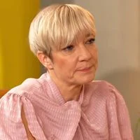 "Mariés au premier regard" 2025 : Estelle Dossin réagit à un divorce inattendu