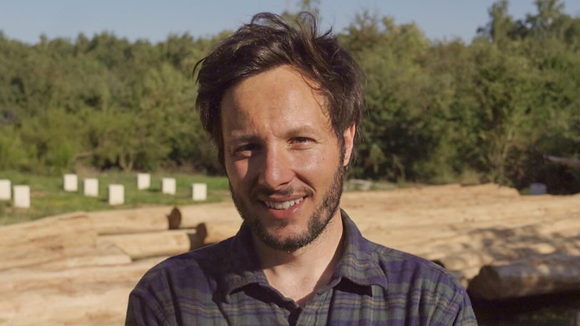 Vianney en retard sur son projet : le message touchant de son fils Edgar