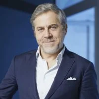Frédéric de Vincelles quitte M6 après 24 ans : les coulisses d’un départ stratégique