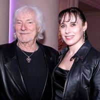 Hugues Aufray : Deux ans de mariage avec Murielle, 45 ans de moins que lui