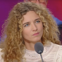 Crise chez Marianne : le départ de Julia Courvoisier et la riposte d’Ève Szeftel