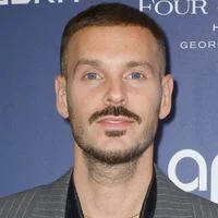 Matt Pokora et son projet sur Oradour-sur-Glane suscitent des réactions vives