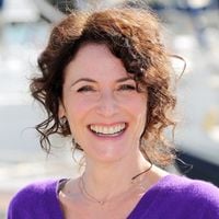 Elsa Lunghini (Ici tout commence) : Sa carrière, son fils acteur et une collaboration familiale rêvée