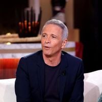 L'impact financier pour Samuel Etienne suite à la déprogrammation de Questions pour un champion
