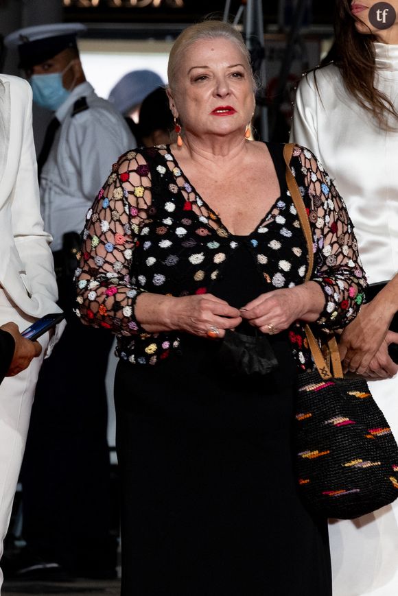 Josiane Balasko en bikini à 75 ans : un exemple de confiance et de liberté