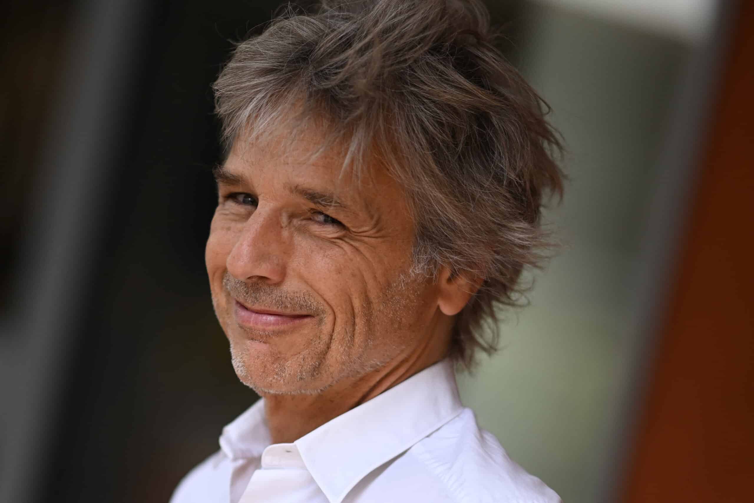 Guy Lagache : la discrétion comme stratégie d’image