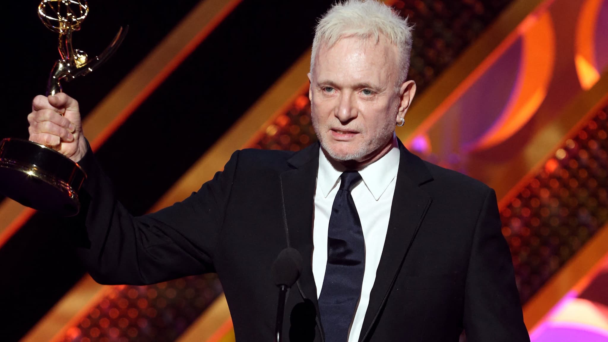 Anthony Geary, icône de General Hospital, s’éteint à 78 ans : hommage à une légende du soap américain