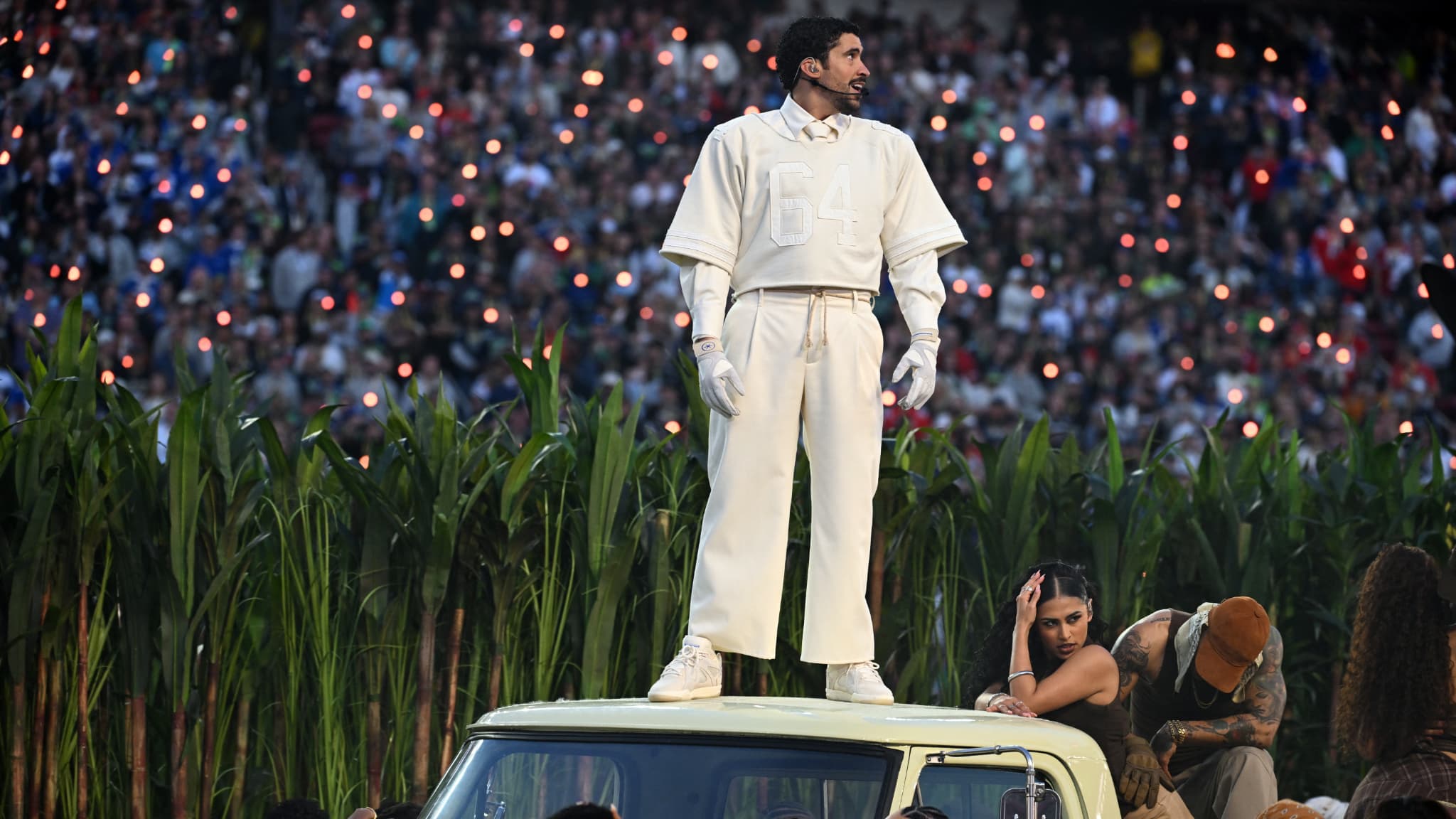 Bad Bunny au Super Bowl 2026 : stratégie culturelle sous tension