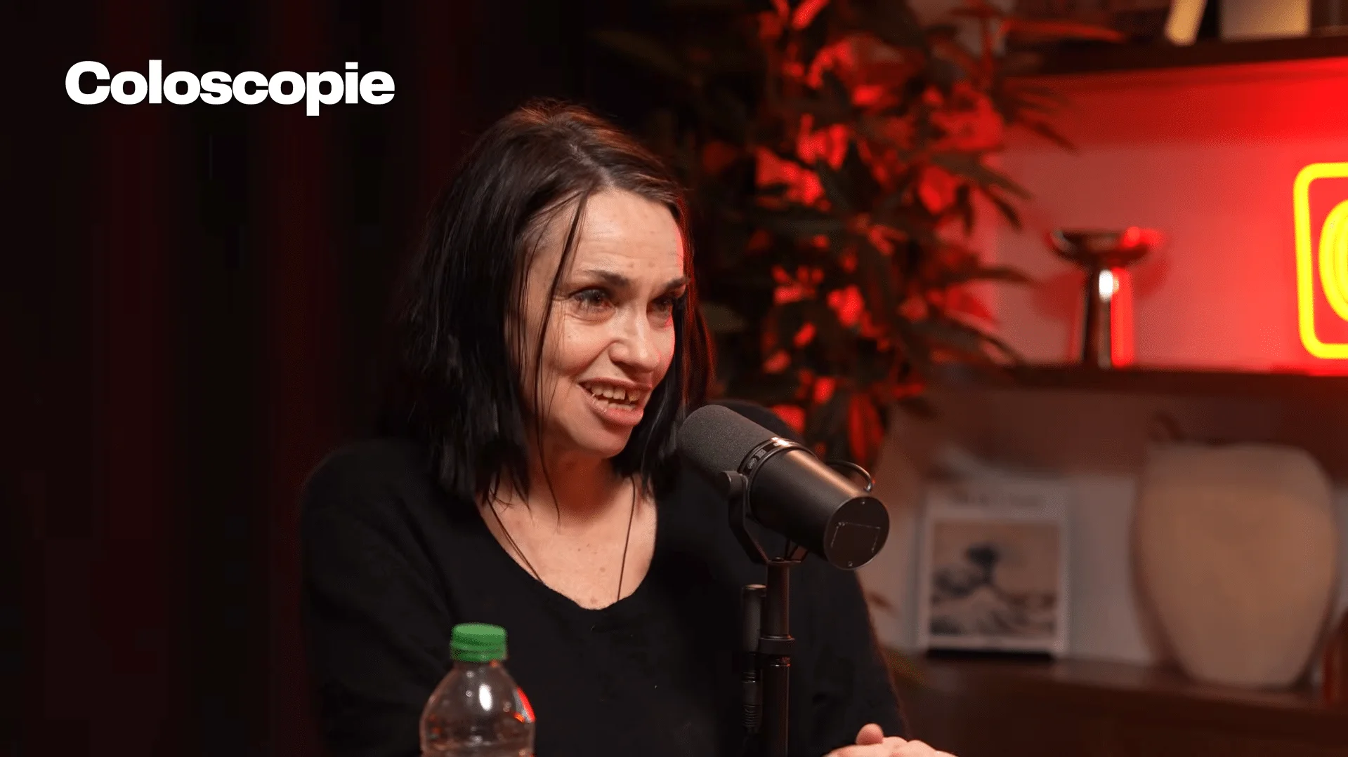 Béatrice Dalle : les secrets de son attirance pour les hommes dangereux