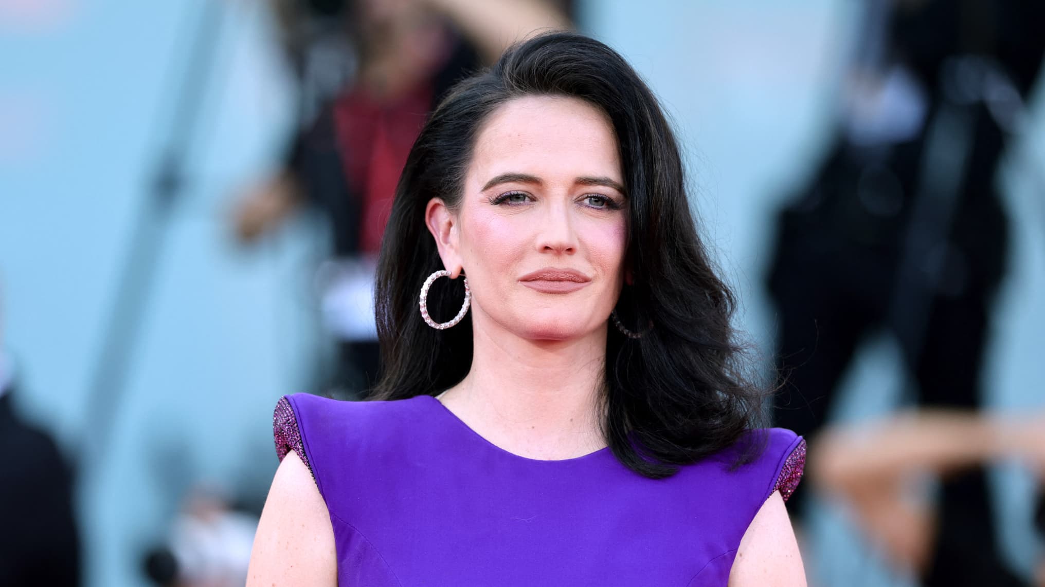 Eva Green dans Mercredi Saison 3 : Tante Ophélia Dévoilée