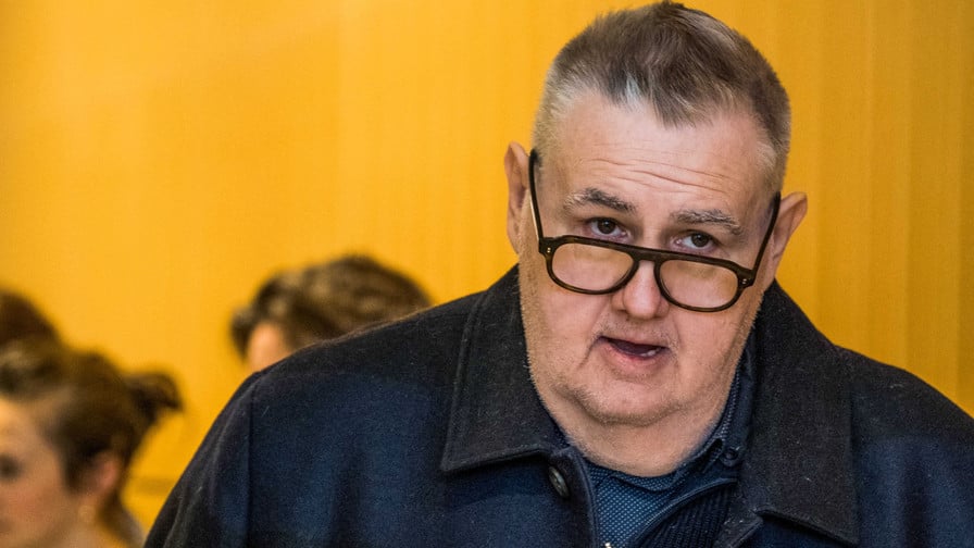 Pierre Ménès : Retour médiatique et nouvelles activités football sur YouTube