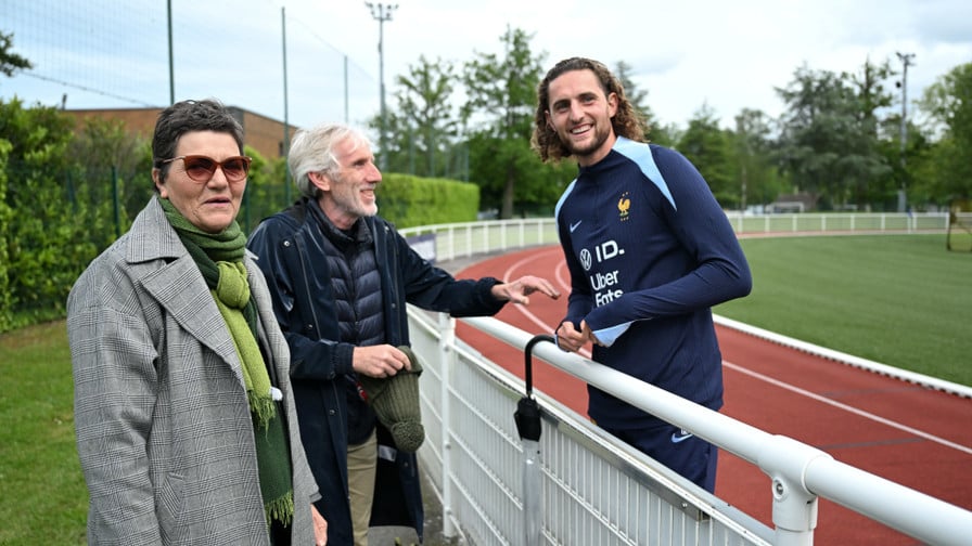 OM : Adrien Rabiot, discussions avec sa mère et intérêt du Milan AC