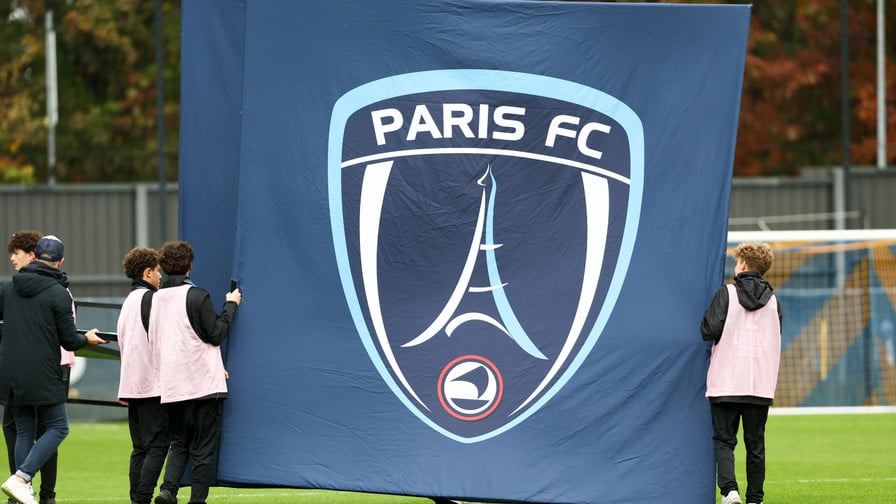 Mercato Paris FC : Pierre Lees-Melou et trois transferts majeurs annoncés