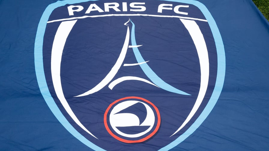 Paris FC : Kevin Trapp rejoint le club, démystification des rumeurs sur sa femme