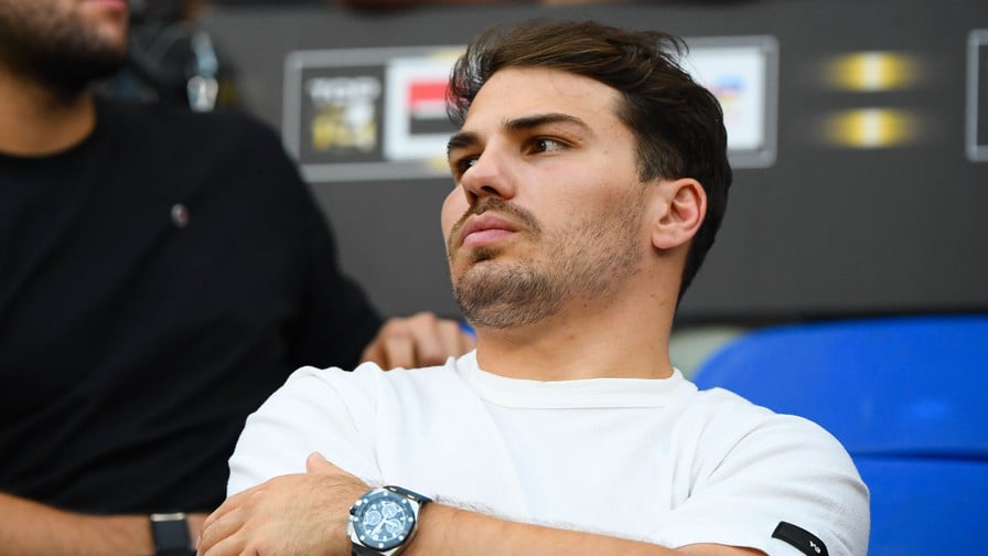 Antoine Dupont : Perspectives pour les Coupes du Monde 2027 et 2031 et les JO 2028