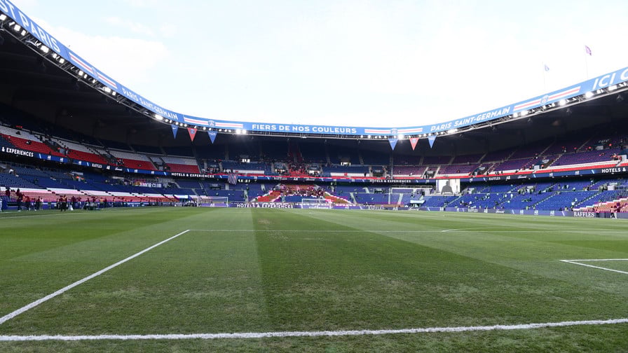 PSG : Le transfert de Donnarumma bloqué par Ederson à Manchester City