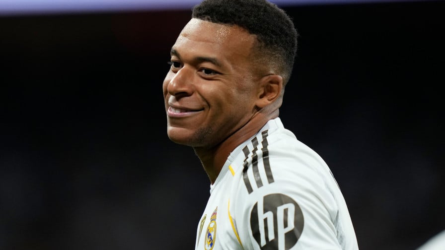 Kylian Mbappé : fini l'ailier gauche ? Analyse complète de sa transition vers le numéro 9