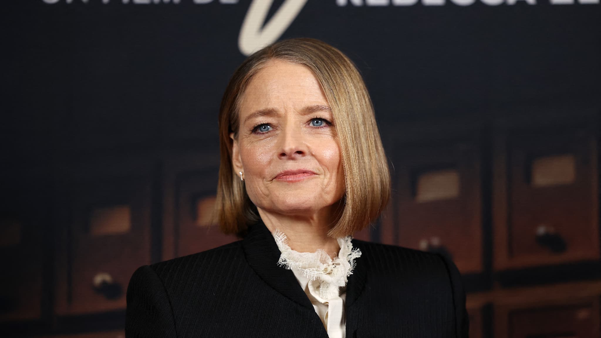 Jodie Foster : Un Regard Franc sur la Société Américaine et Son Retour Triomphal au Cinéma Français