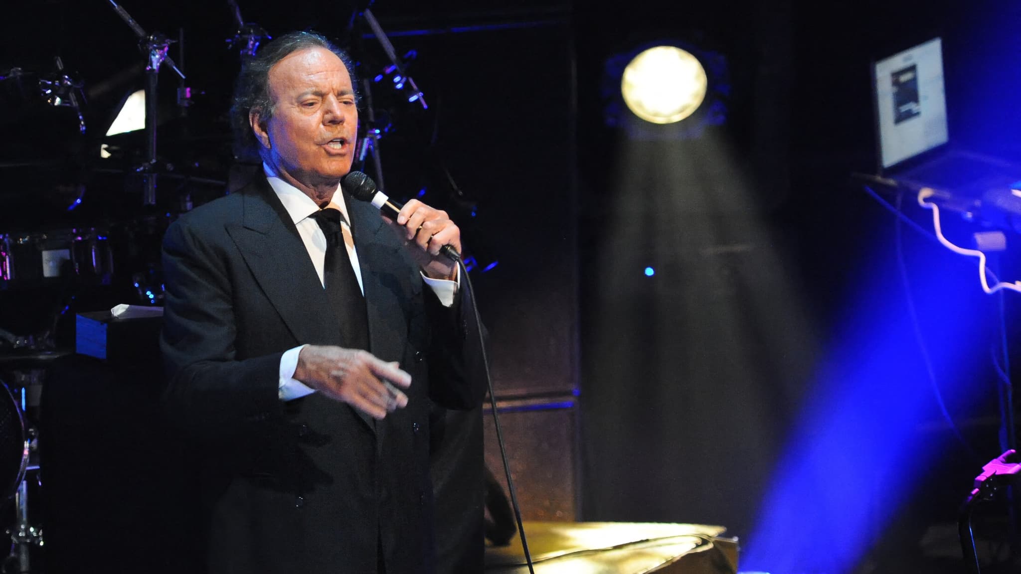 Julio Iglesias : plainte pour agressions sexuelles classée