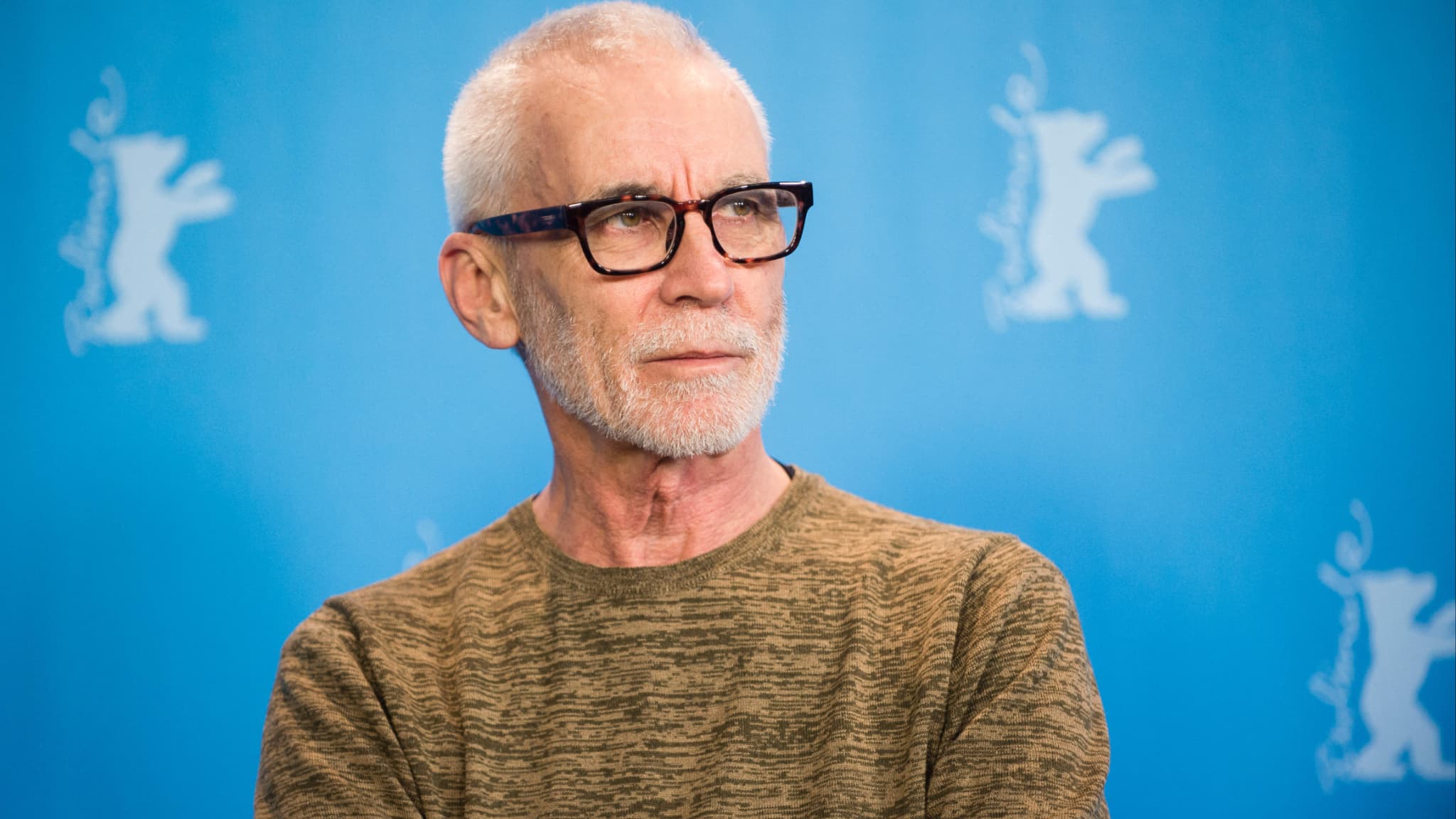 Lee Tamahori : Décès du Réalisateur Iconique de James Bond et "L'Âme des Guerriers" à 75 Ans