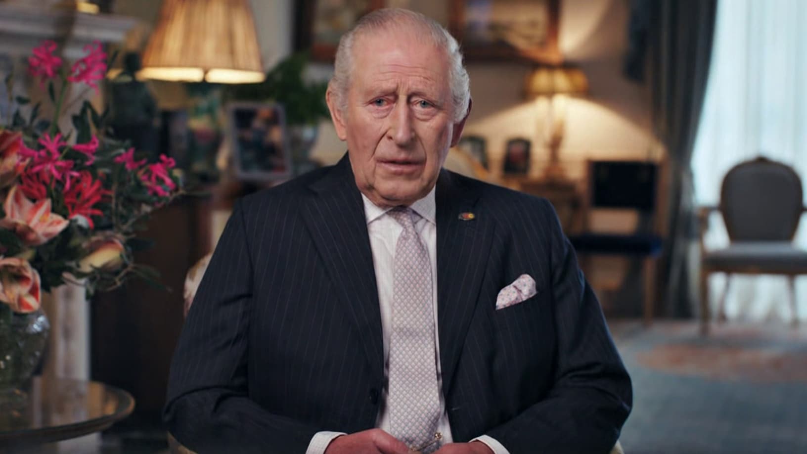 Bonne Nouvelle pour le Roi Charles III : Son Traitement contre le Cancer Allégé en 2026