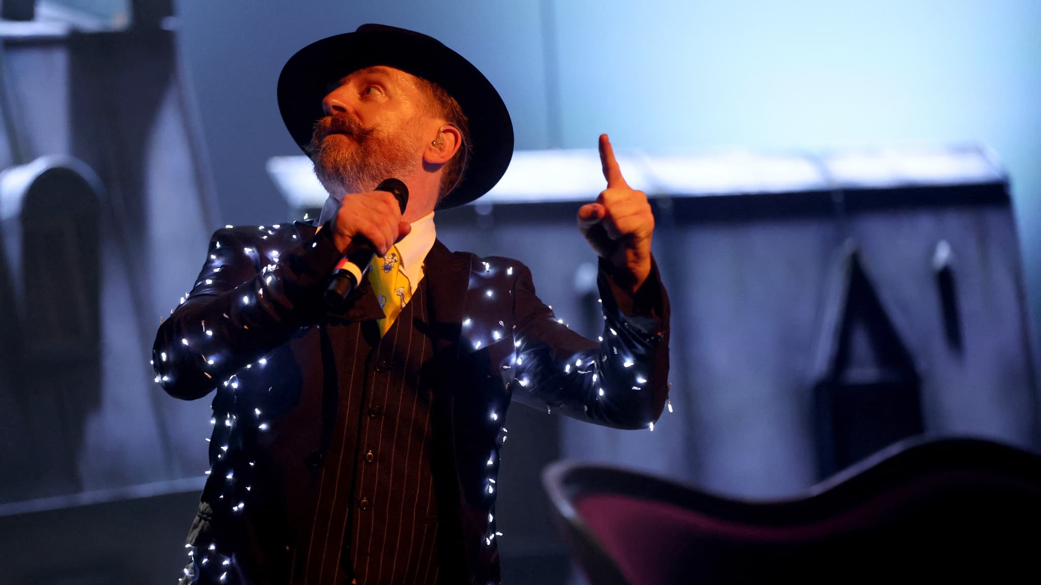 Cambriolage Dramatique pour Dionysos : Mathias Malzieu et Son Groupe Victimes en Pleine Tournée Musicale