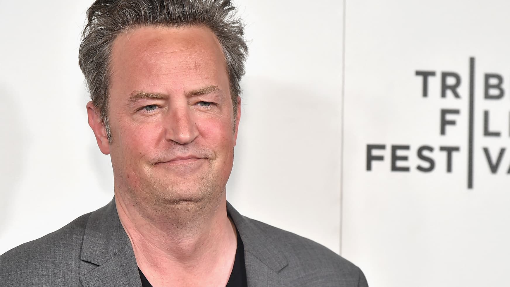 Mort de Matthew Perry : Un Médecin Condamné pour Fourniture de Kétamine à la Star de Friends
