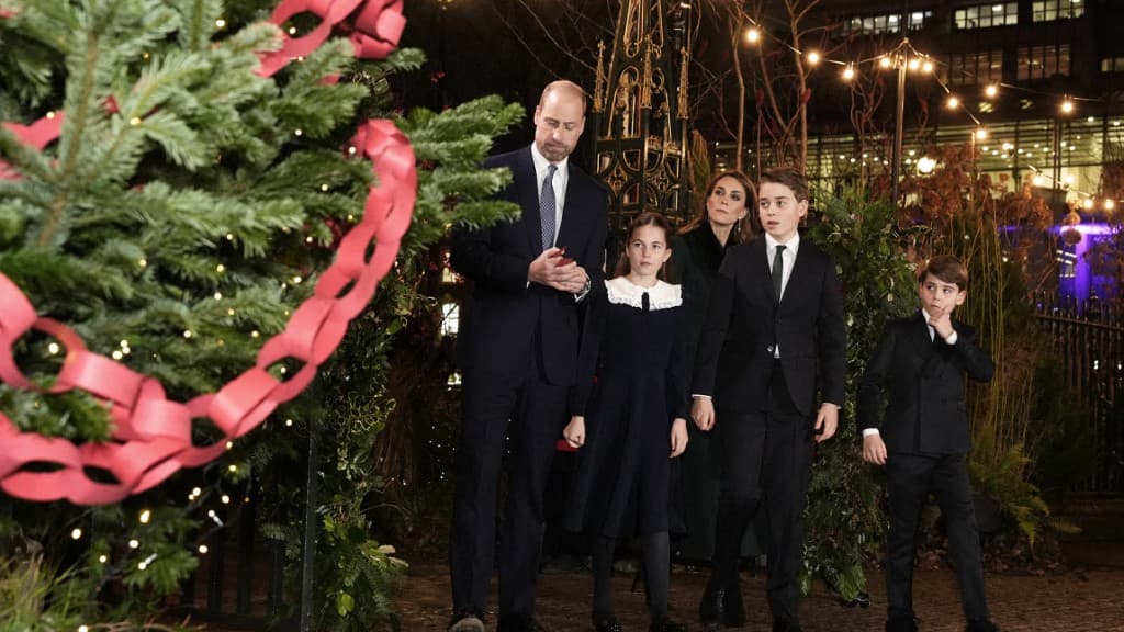 Kate et William dévoilent leur carte de vœux 2025 : Une photo familiale pleine de douceur