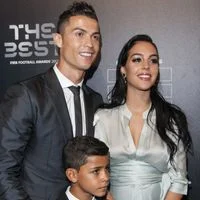 Cristiano Ronaldo & Georgina Rodriguez, des fiançailles officielles et un mariage grandiose en préparation