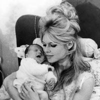Nicolas, fils unique de Brigitte Bardot : pourquoi Jacques Charrier a obtenu la garde ?