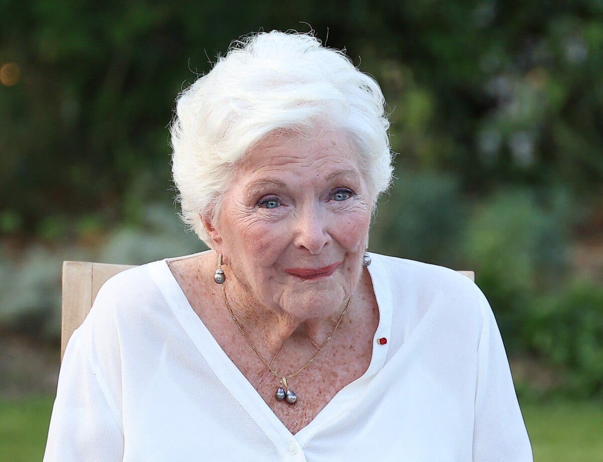 Line Renaud émue aux larmes : retour bouleversant dans sa ville natale à 97 ans