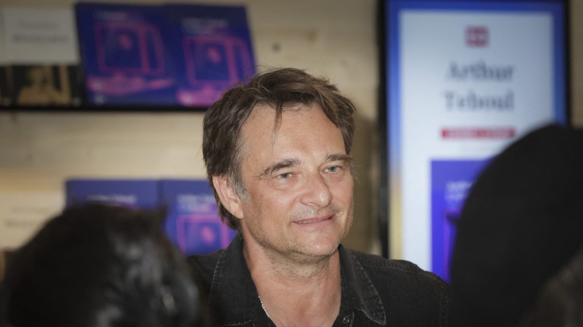 David Hallyday paniqué sur scène avec Sylvie Vartan